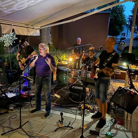 U Pejska A Kocicky Casa de hóspedes 3*