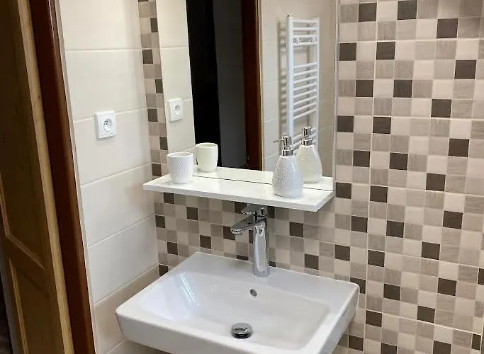 Hostinec U Pejska A Kocicky 3*